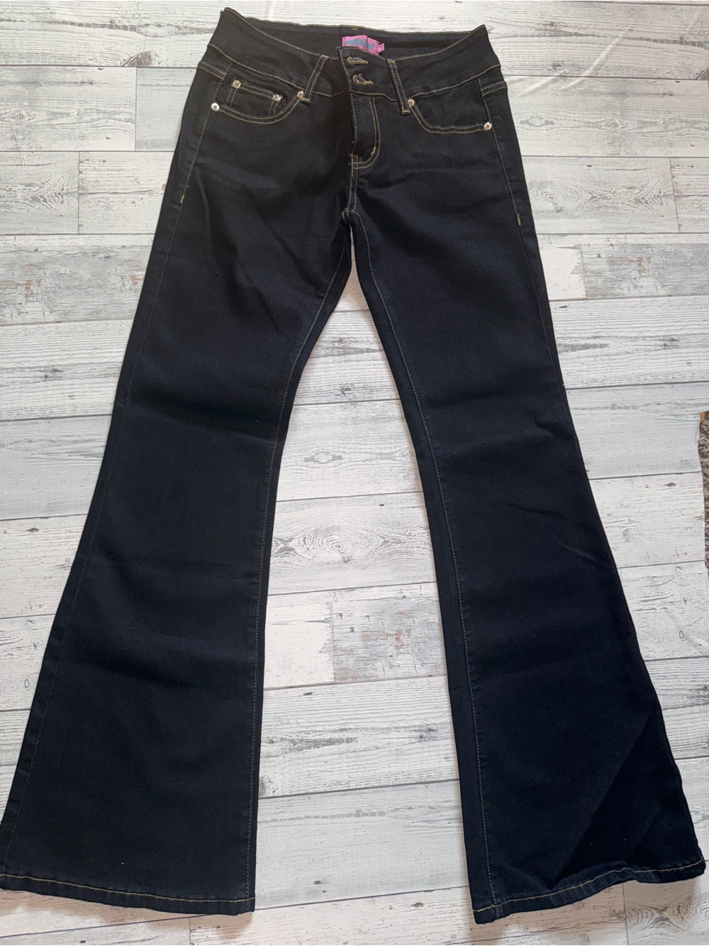 NWT Edikted flares